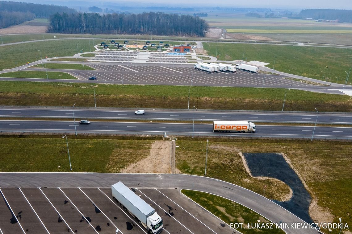 Generalna Dyrekcja Dróg Krajowych i Autostrad w Lublinie zapowiedziała, że przy obwodnicy Tomaszowa Lub., w ciągu drogi S17, wybuduje Miejsca Obsługi Podróżnych.