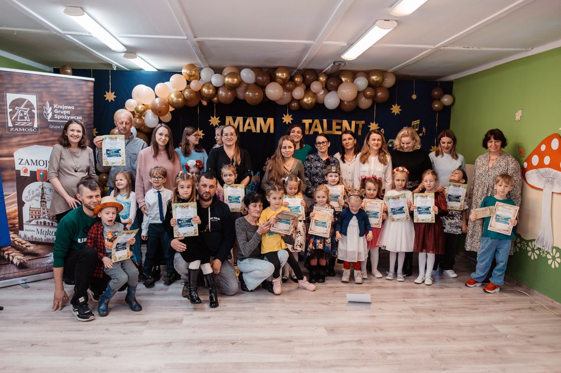 W sali kinowej Zamojskiej Akademii Kultury odbyła się uroczysta gala podsumowująca międzyprzedszkolny konkurs młodych talentów „Mam talent”.
