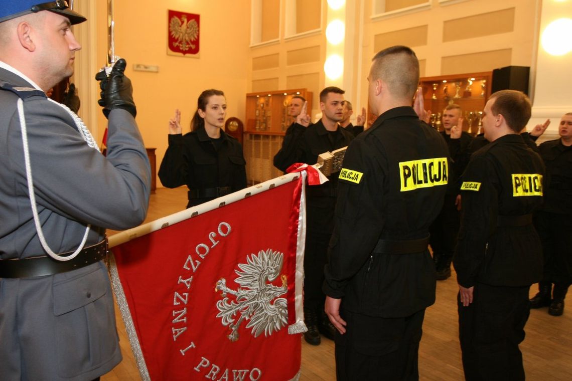 Przybyło policjantów. Trafią m.in. do komend w Zamościu i Hrubieszowie