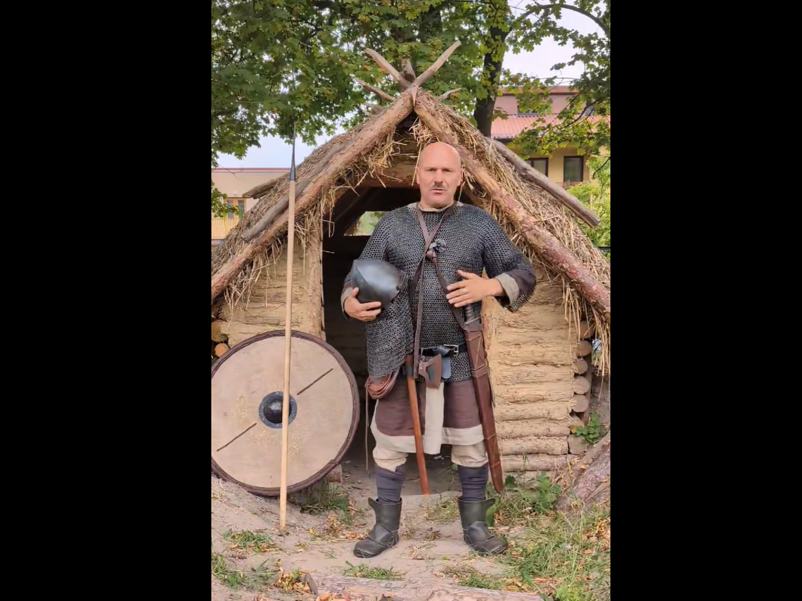 Wicestarosta tomaszowski Jarosław Korzeń zaprasza na niezwykłą podróż w czasie do epoki pierwszego króla Polski – Bolesława Chrobrego.