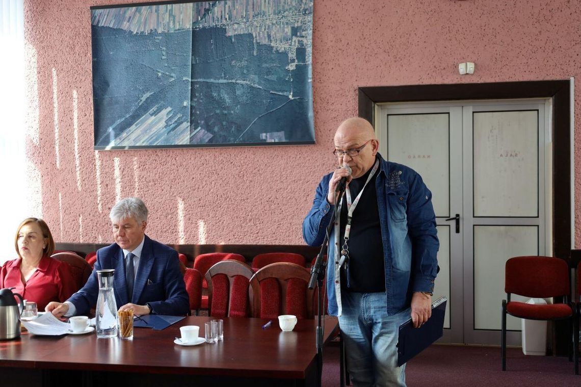 Na sesji Rady Miasta Tomaszów Lubelski o punkt paszportowy pytał pan Jacek. Odpowiedź, jaką dostał, nie była satysfakcjonująca.