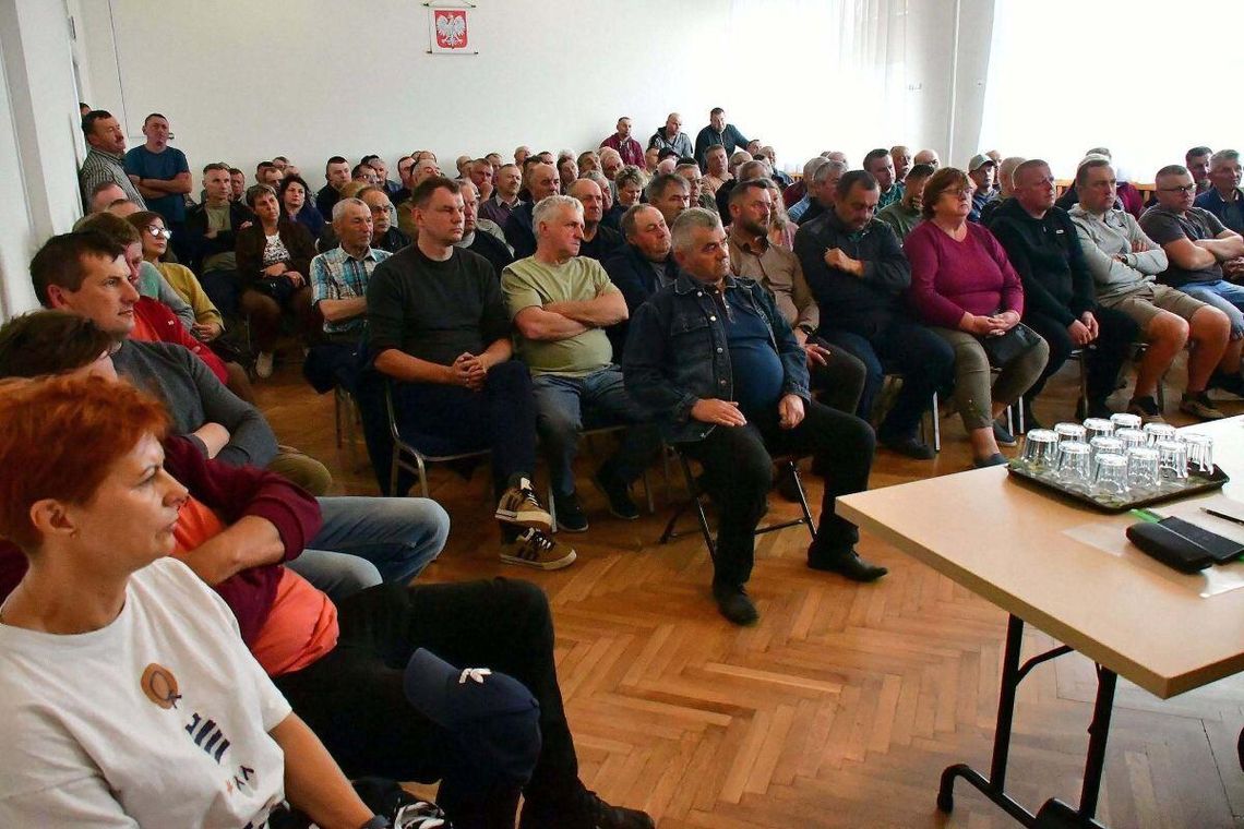 W miniony czwartek, 11 czerwca, w Łukowej i Józefowie odbyły się pełne emocji i konkretów spotkania urzędników z właścicielami prywatnych lasów, które w maju ucierpiały podczas pożaru w Puszczy Solskiej.