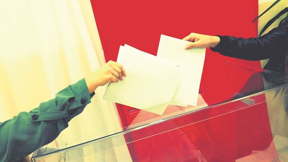 W głosowaniu powinno uczestniczyć 49 653 mieszkańców powiatu hrubieszowskiego, tymczasem do urn poszło zaledwie 4819 uprawnionych.