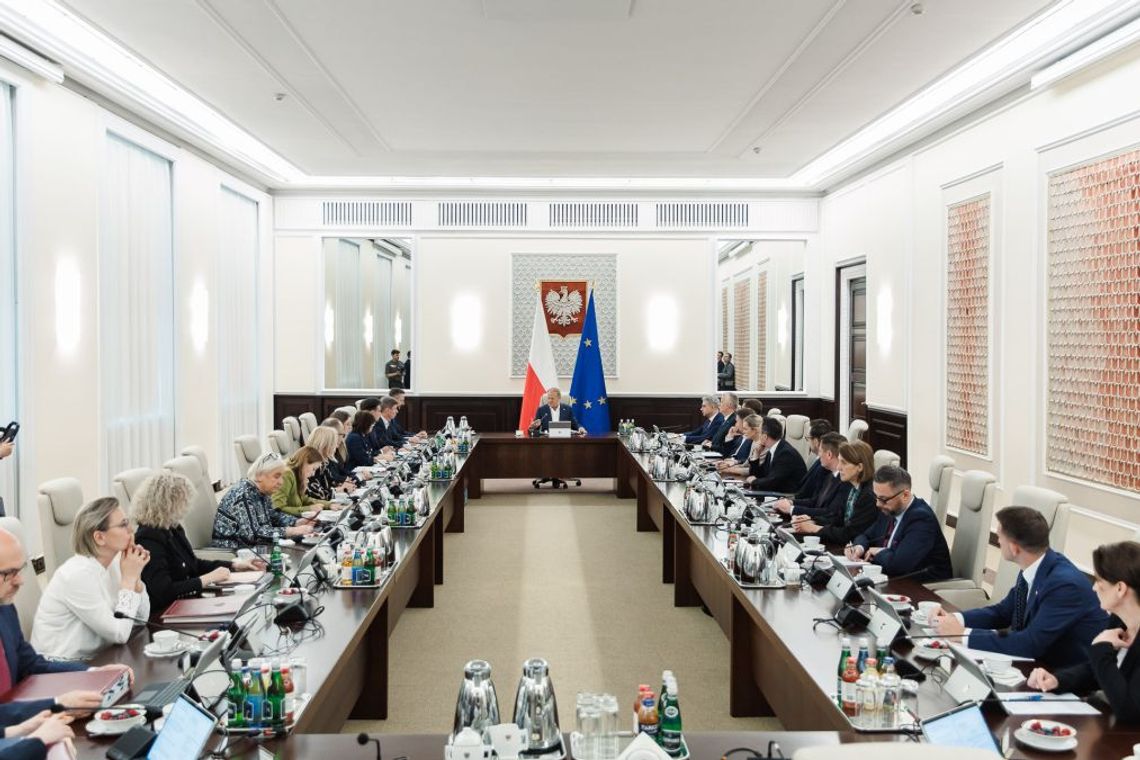 Likwidacja lub połączenie kilka resortów. Taki jest plan Donalda Tuska.