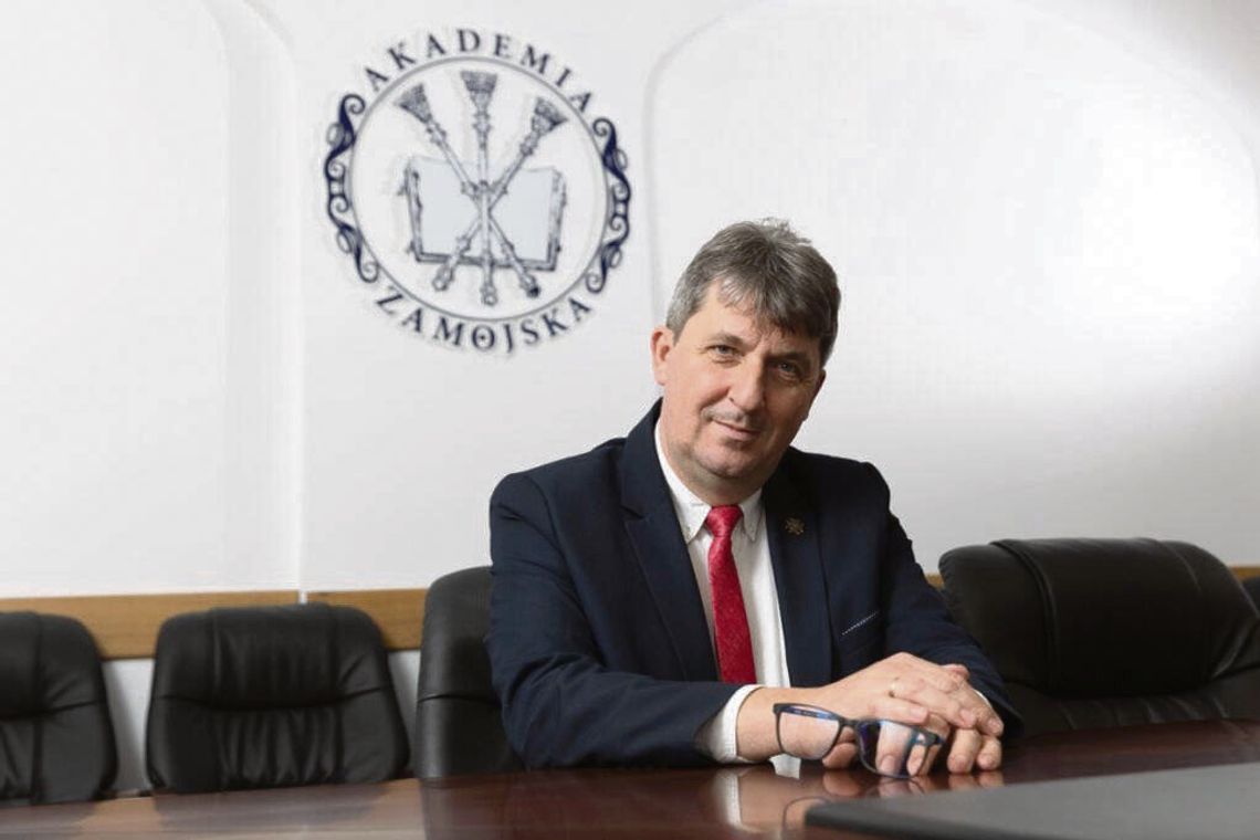 Rektor Akademii Zamojskiej dr hab. Paweł Skrzydlewski, prof. AZ, został powołany do Rady Klimatu i Środowiska przy Prezydencie RP Karolu Nawrockim.