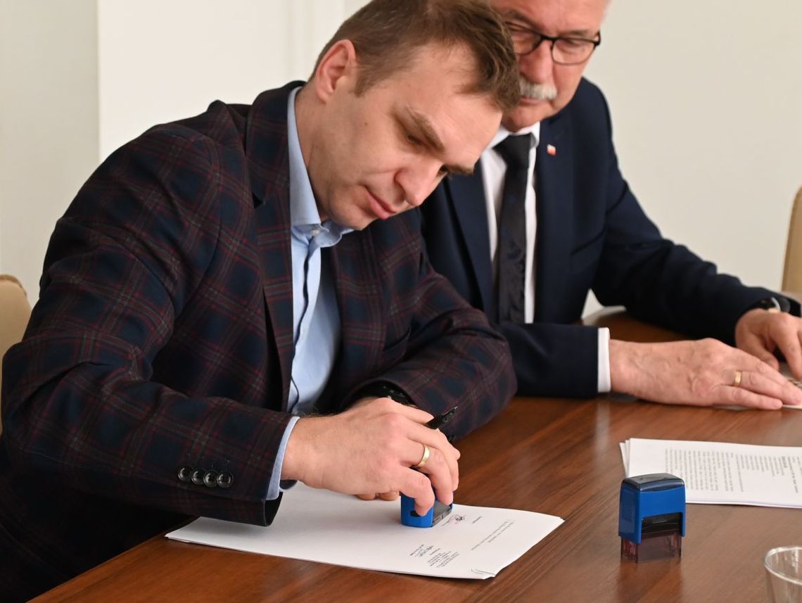 Rusza budowa drogi powiatowej Nielisz–Michalów–Szczebrzeszyn. Inwestycja kosztuje 18 mln zł Rusza budowa drogi powiatowej Nielisz–Michalów–Szczebrzeszyn. Inwestycja kosztuje 18 mln zł