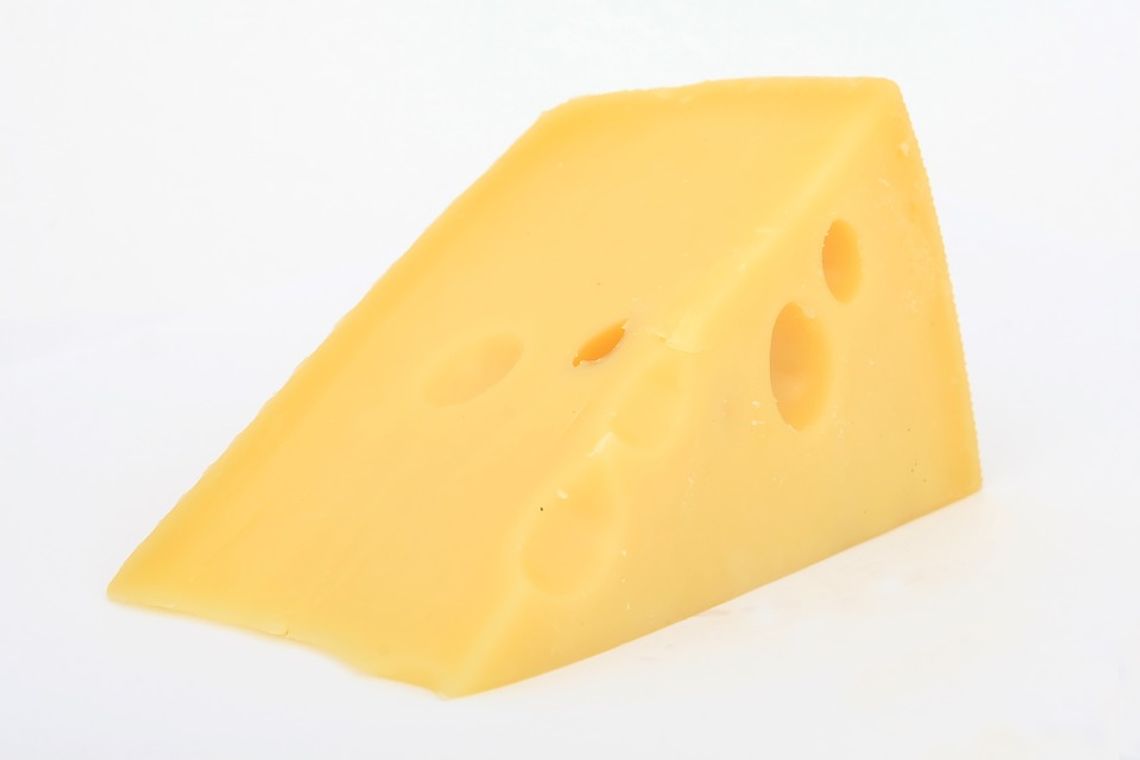 Sałatka z żółtym serem i szynką, przepis Katarzyny Kuliś z Lubnowa