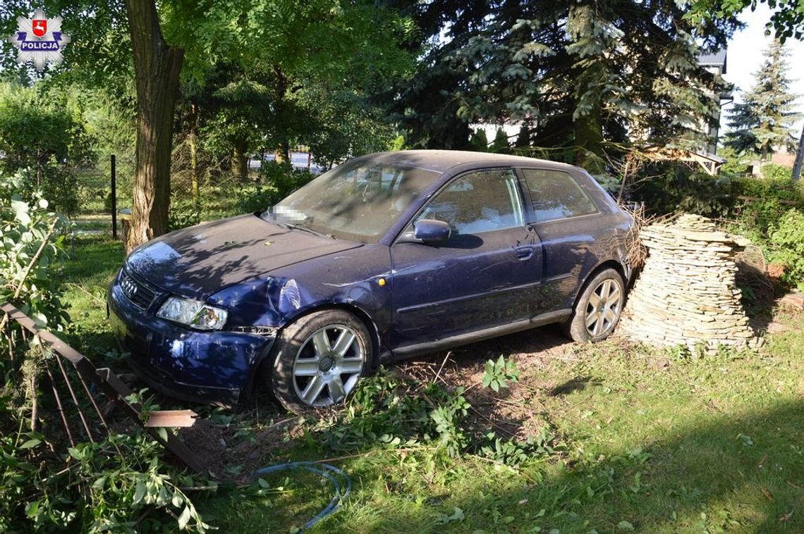 Sitaniec: Audi na płocie. Młody kierowca był pijany