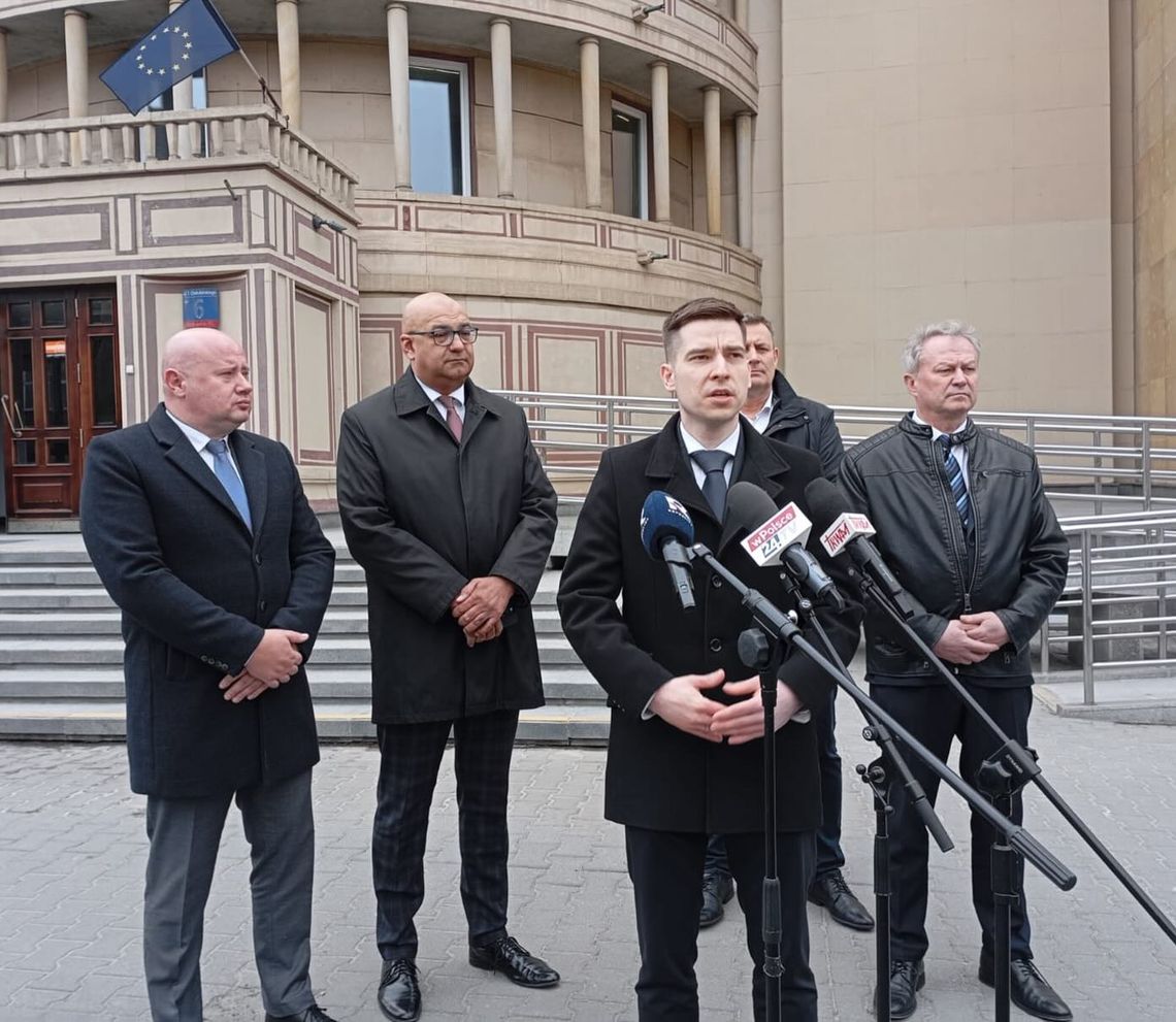 Jako pierwszy błędy w pytaniach egzaminacyjnych wykrył dyrektor bialskiego WORD-u, Wojciech Babicz.