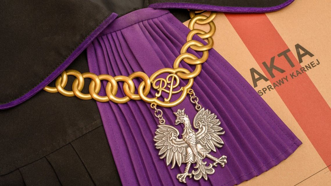 Dwóch policjantów usłyszało wyroki. Za interwencję, która zakończyła się śmiercią 27-latka. Jego rodzina domagała się dożywocia. Sąd zdecydował.