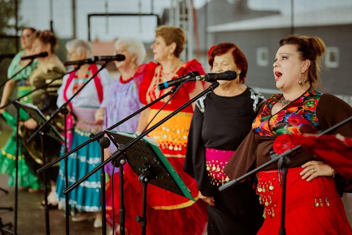 Śpiewali i biesiadowali w Zawadzie. Show skradła mistrzyni tańca cygańskiego Czardshianka Festiwal Piosenki Biesiadnej zorganizowano już po raz siódmy.