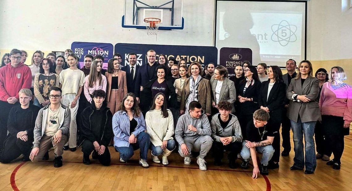 II LO im. Marii Konopnickiej w Zamościu odwiedził Paweł Jarski, prezes Elemental Group.