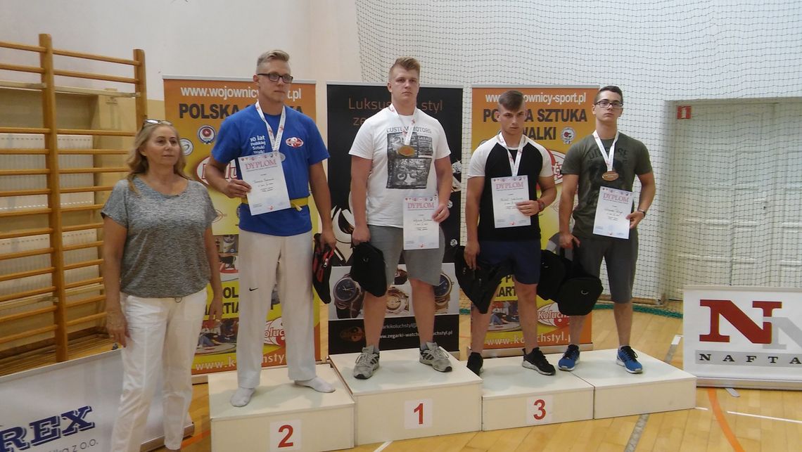 Srebro juniorów UKS Terminator Wysokie na mistrzostwach Polski