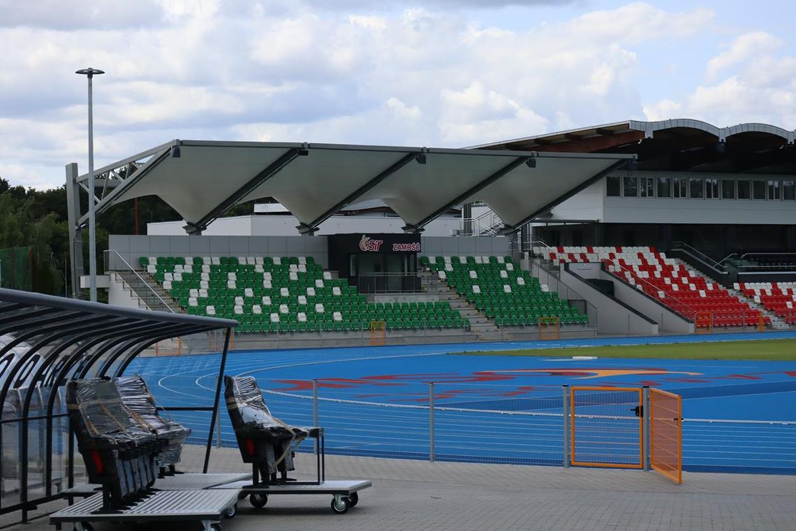 Stadion w Zamościu czeka na otwarcie. Kosztował 60 mln zł i może pomieścić 1700 kibiców