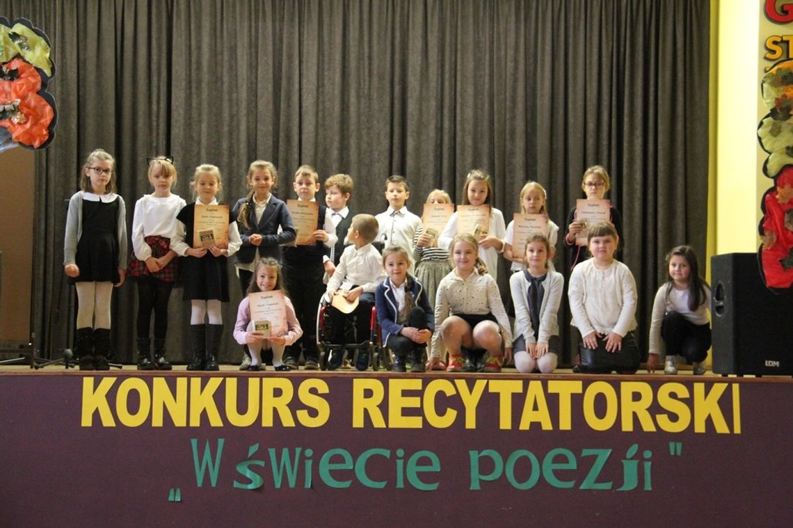 Stary Zamość: W świecie poezji - konkurs recytatorski w GOK (WYNIKI)