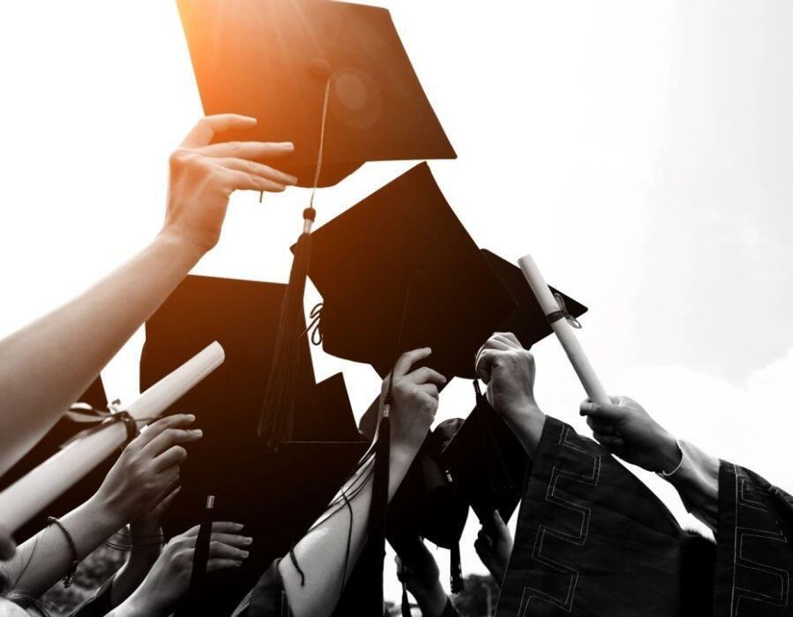 Co piąty polski student ma problem z czytaniem. Gdzie system zawiódł? Jeśli Polska wypada gorzej, trzeba zapytać, co w naszym systemie edukacji nie działa.