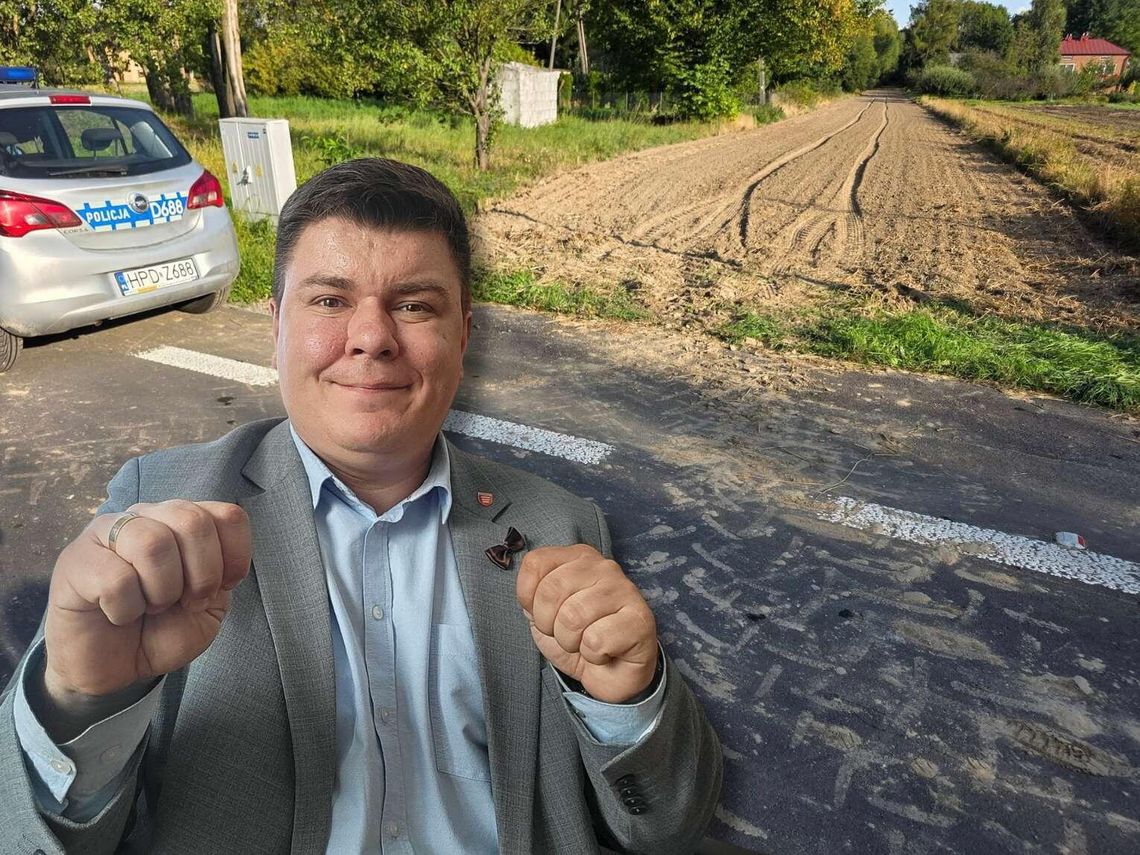 12 września burmistrz Szczebrzeszyna Rafał Kowalik opublikował w mediach społecznościowych obszerny apel, w którym wskazał, że coraz częściej pojawiają się zgłoszenia o zabrudzonych drogach po przejeździe maszyn rolniczych.