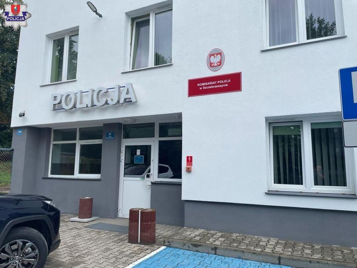 Policjanci ze Szczebrzeszyna zatrzymali sprawców kradzieży gotówki z zaplecza sklepu.