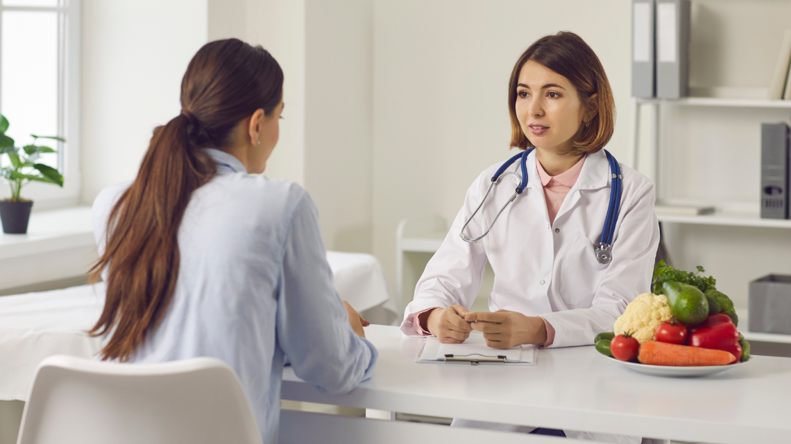 Za coś, co możemy mieć za darmo, płacimy niekiedy spore pieniądze. Chodzi o diety, które NFZ oferuje bezpłatnie.