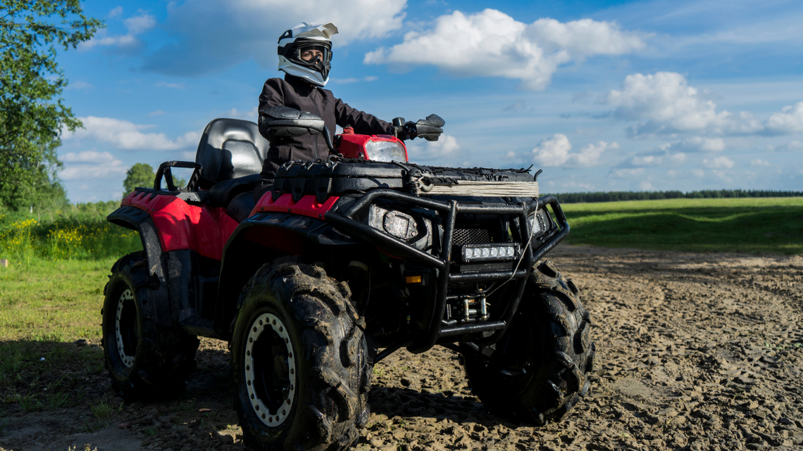 Jedna z gmin znalazła sposób na osoby, które jeżdżąc quadami, zakłócają spokój i niszczą przyrodę.
