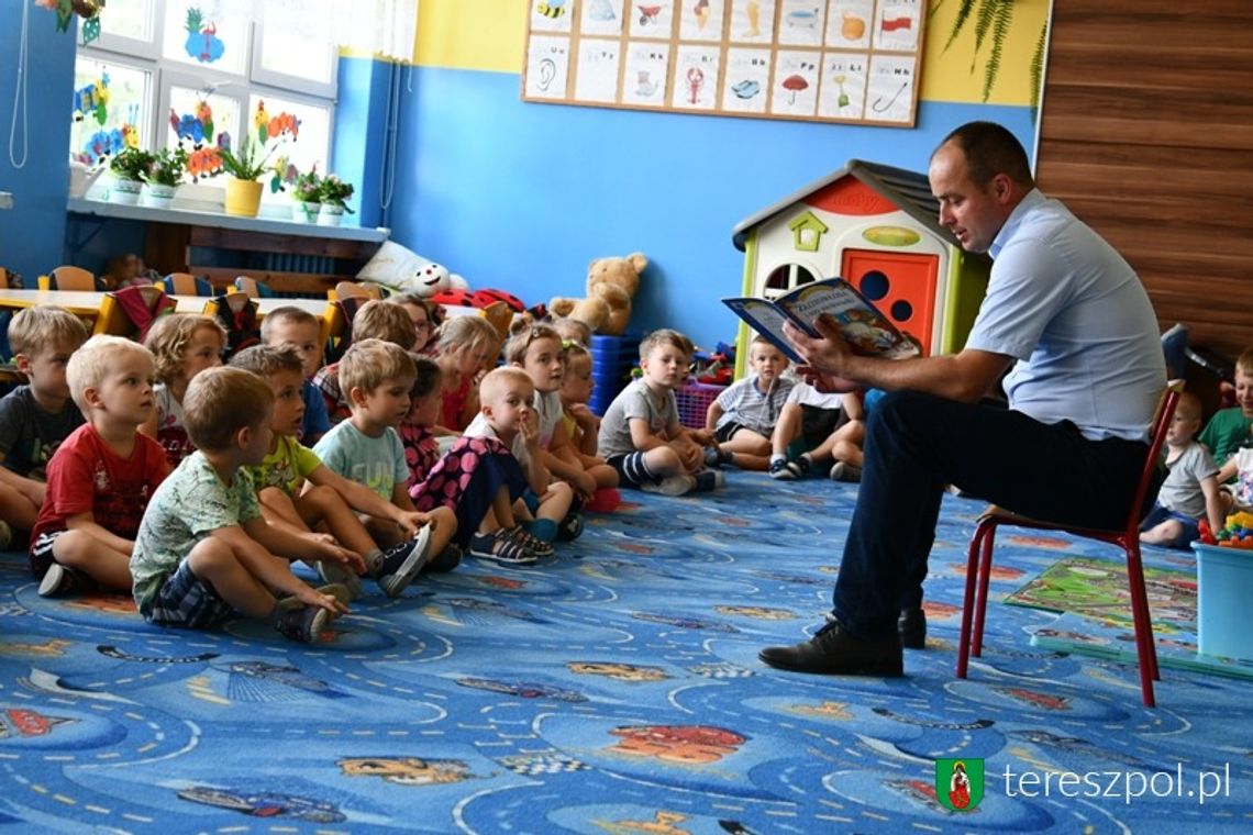 Tereszpol: Samorządowcy czytali dzieciom bajki