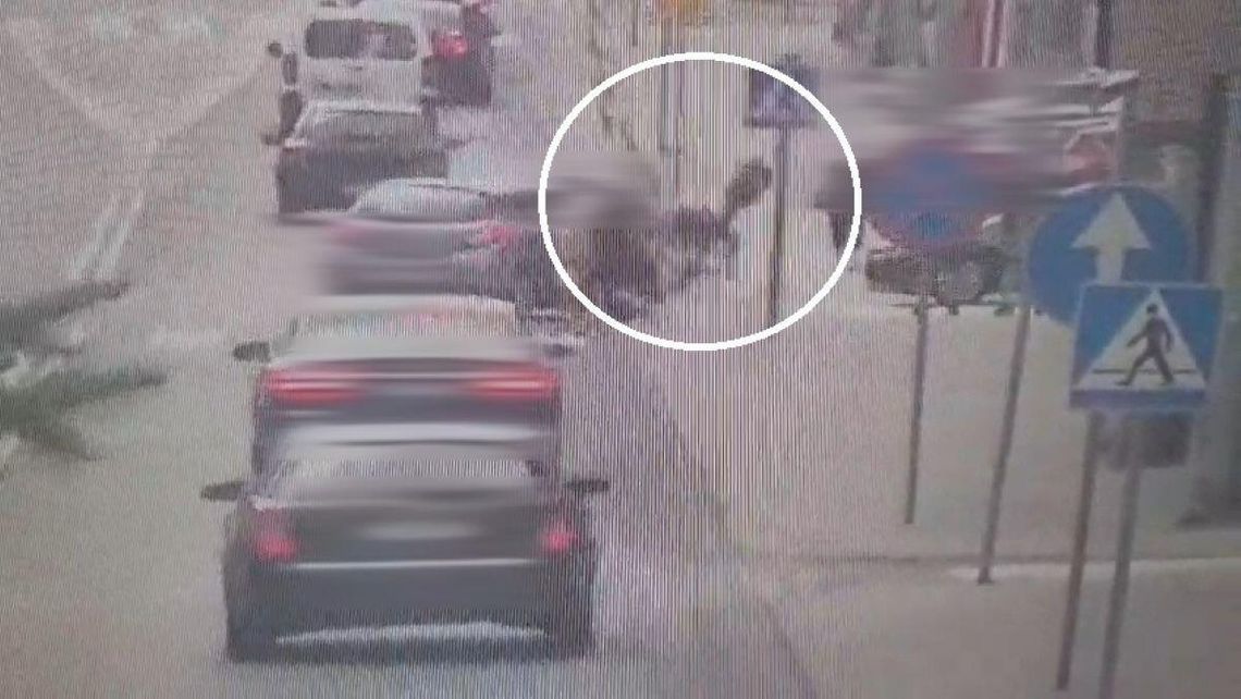 W sobotę 25 lipca na jednym ze skrzyżowań w Tomaszowie Lubelskim 37-letni rowerzysta został potrącony przez skręcającego w prawo Opla.
