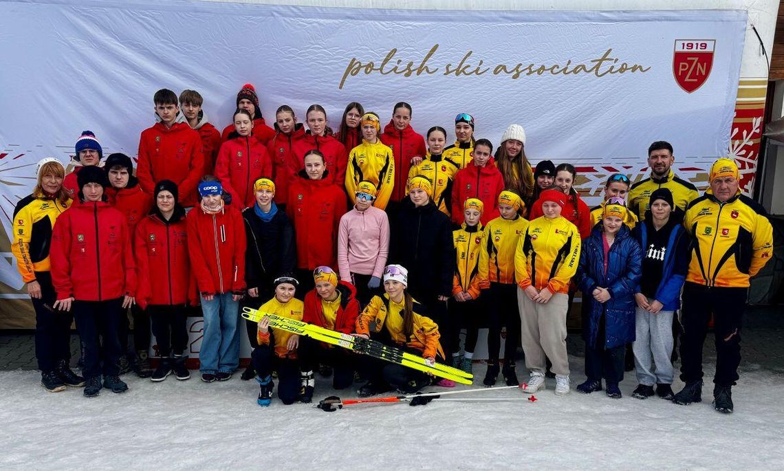Tomaszów Lubelski: Sukces młodych narciarzy z MULKS Grupa Oscar na trasach CSZ Ptaszkowa Zawodnicy MULKS GRUPA OSCAR wielokrotnie stawali na podium podczas Mistrzostw Polski Młodzików w Biegach Narciarskich.