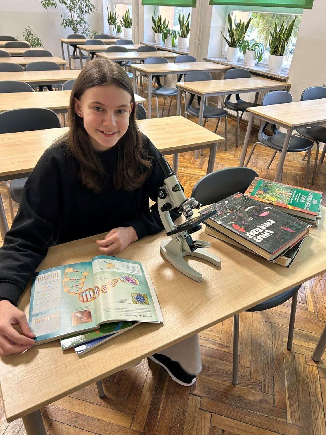 Uczennica SP nr 3 w Tomaszowie Lubelskim, Lena Wilczak, została laureatką Konkursu Biologicznego organizowanego przez Lubelskiego Kuratora Oświaty.