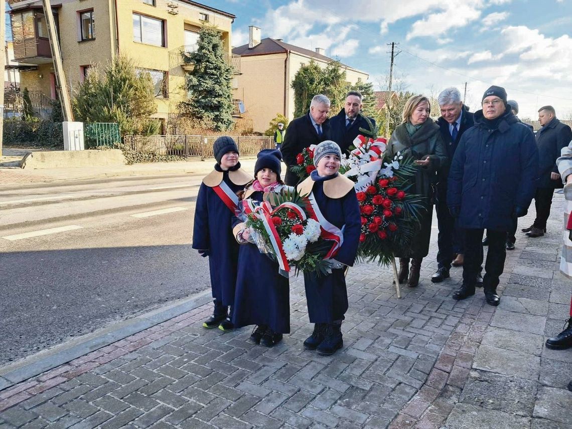 Mieszkańcy Tomaszowa Lubelskiego jak co roku upamiętnili ofiary Krwawego Dnia w Tomaszowie Ordynackim.