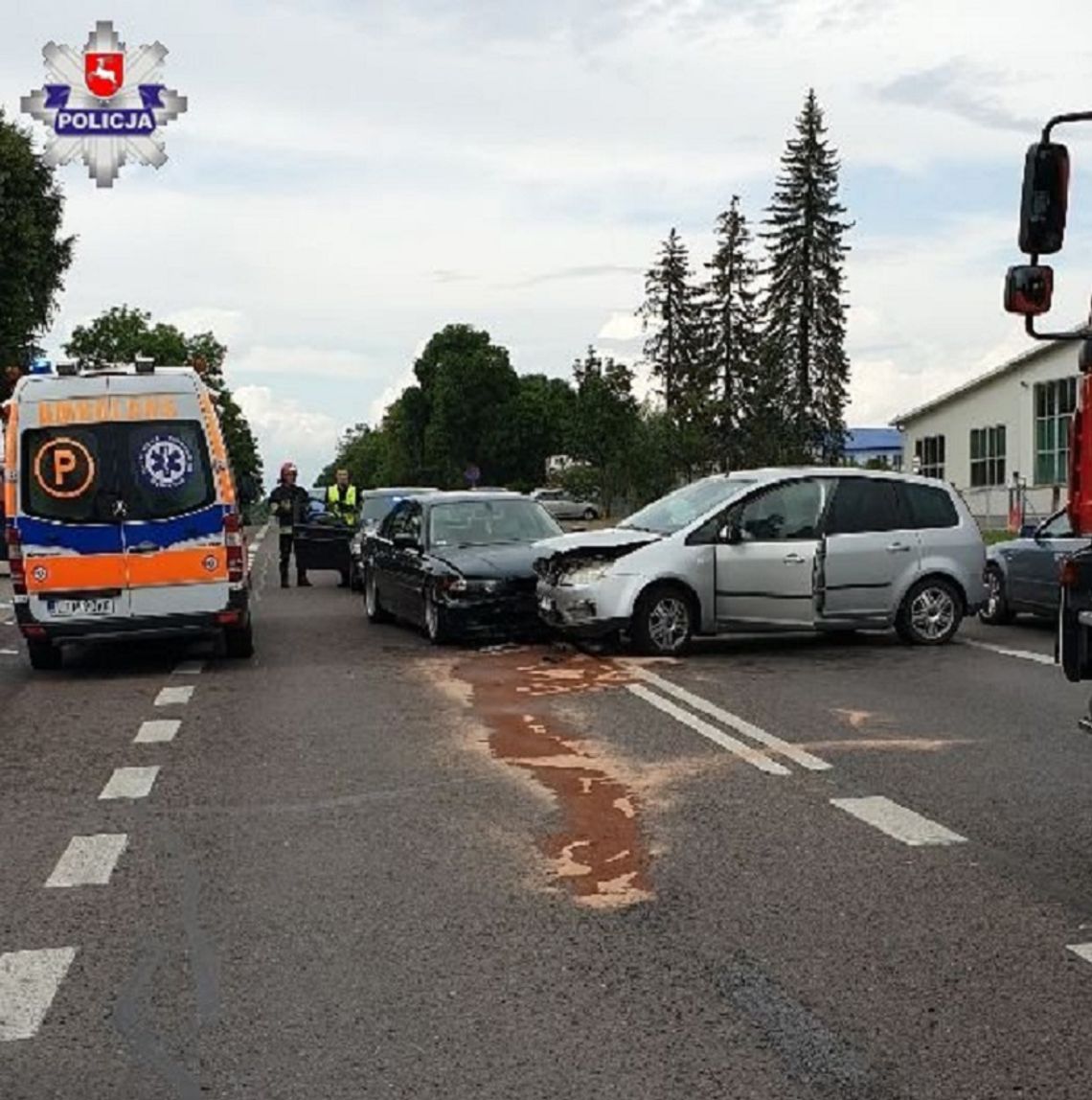 Tomaszów Lubelski: Wypadek na ul. Zamojskiej. Ford zderzył się z BMW