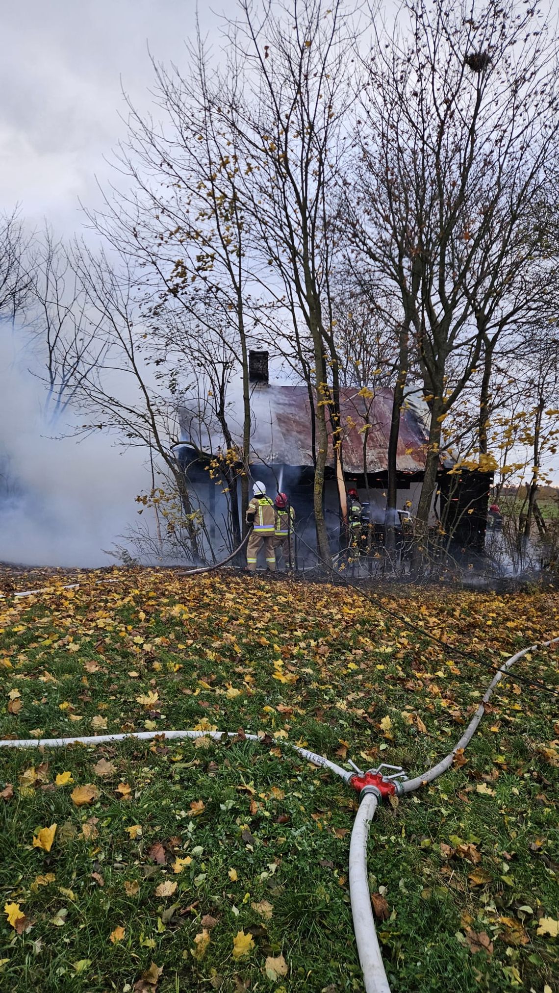 Tragiczny pożar. W domu znaleziono ciało mężczyzny [ZDJĘCIA]