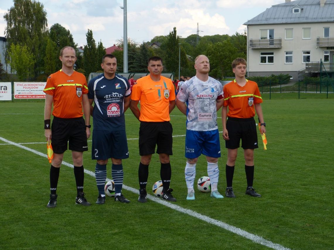 Błędy w defensywie sporo kosztowały Spartę Łabunie.