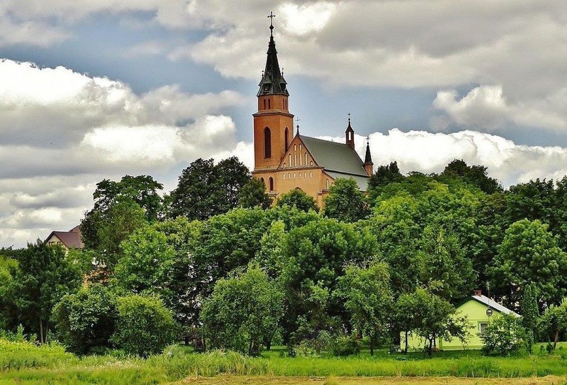 Rozbieżności w sprawie wykorzystania rządowej dotacji na remonty przy kościele w Trzeszczanach skłóciły miejscową parafię i władze gminy