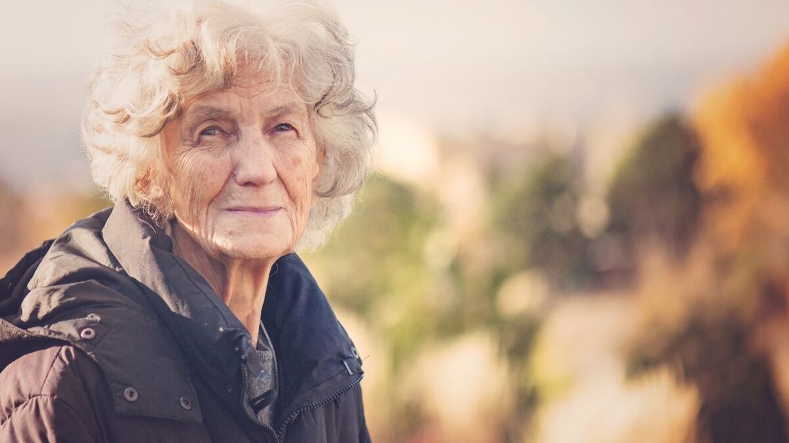 Tysiące osób może domagać się od państwa zwrotu zaniżonych świadczeń Obniżanie punktów niesamodzielności seniorom po ukończeniu 75 lat jest dyskryminacją ze względu na wiek i narusza prawo – zawyrokował sąd.