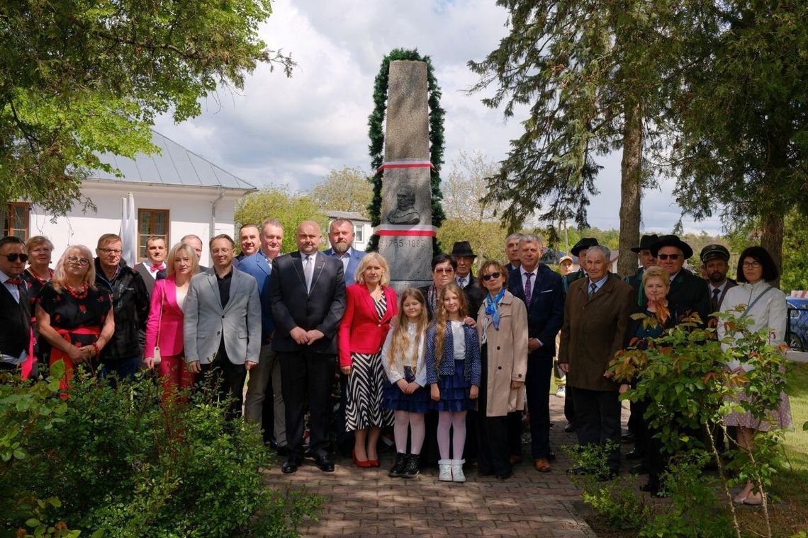 Mieszkańcy gm. Uchanie i zaproszeni goście uroczyście obchodzili Dzień Staszicowski.