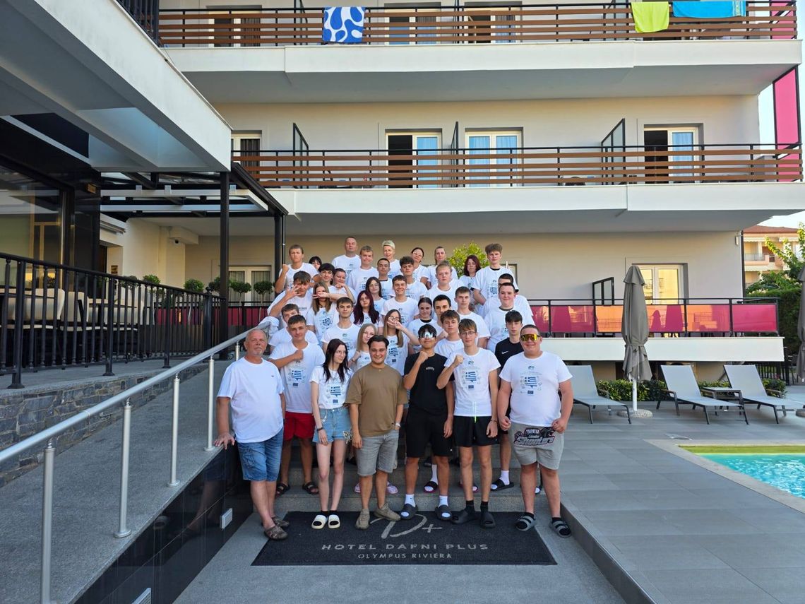 UCZNIOWIE Z ZESPOŁU SZKÓŁ NR 1 W HRUBIESZOWIE REALIZOWALI STAŻ ZAWODOWY W GRECJI UCZNIOWIE Z ZESPOŁU SZKÓŁ NR 1 W HRUBIESZOWIE REALIZOWALI STAŻ ZAWODOWY W GRECJI