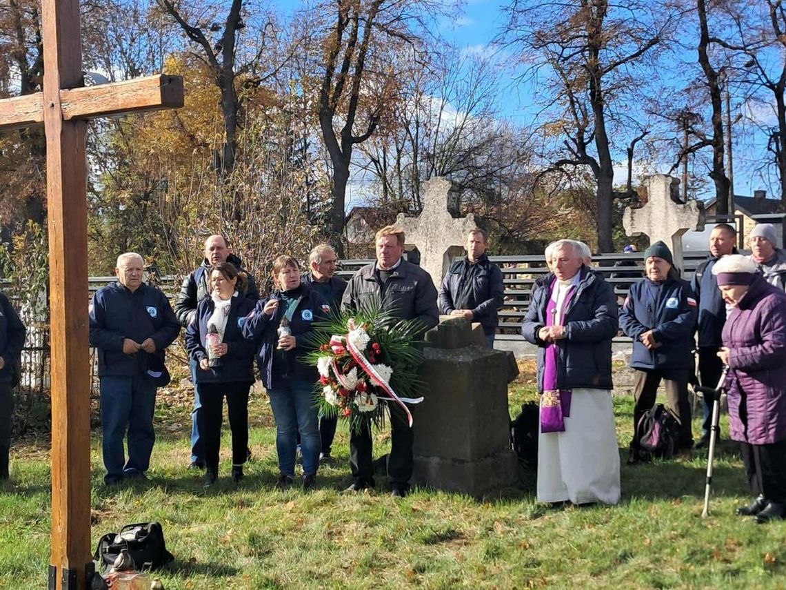 Gmina Ulhówek kontynuuje akcję "Zapal znicz na pograniczu".