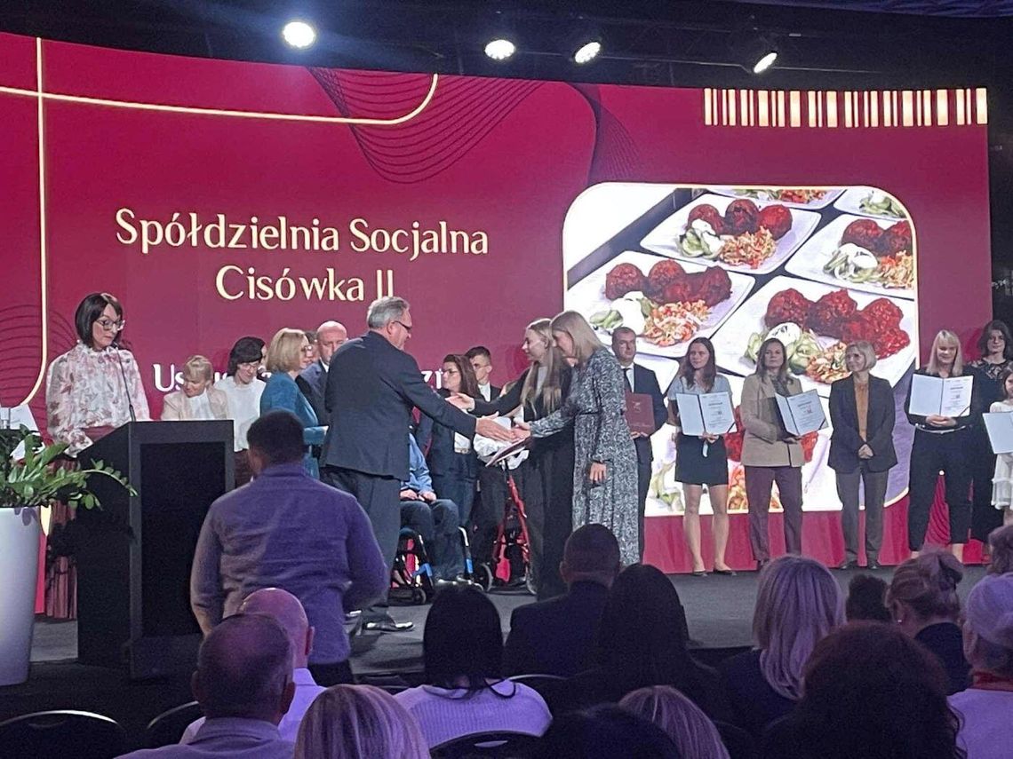 Spółdzielnia Socjalna Cisówka II otrzymała Certyfikat potwierdzający prawo do posługiwania się promocyjnym znakiem jakości „Zakup Prospołeczny”.