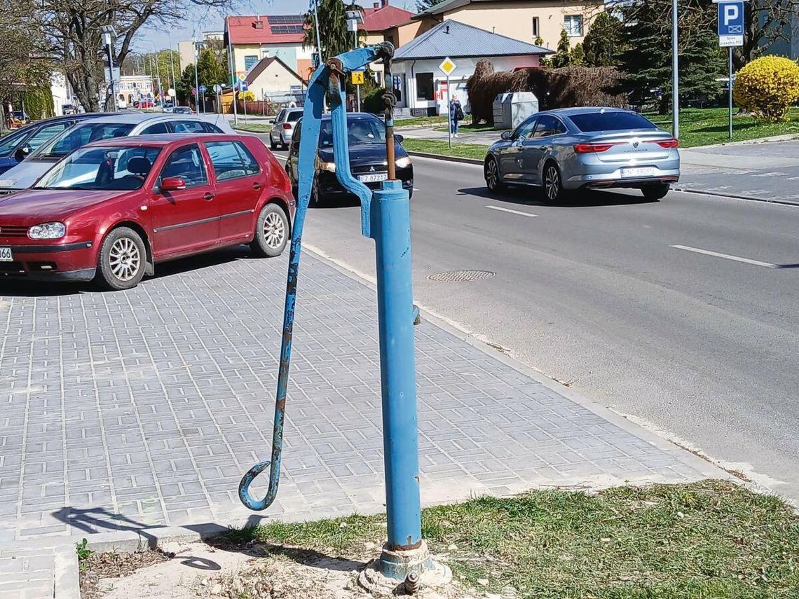 Taką pompę można znaleźć w Zamościu m.in. przy ul. Okrzei.