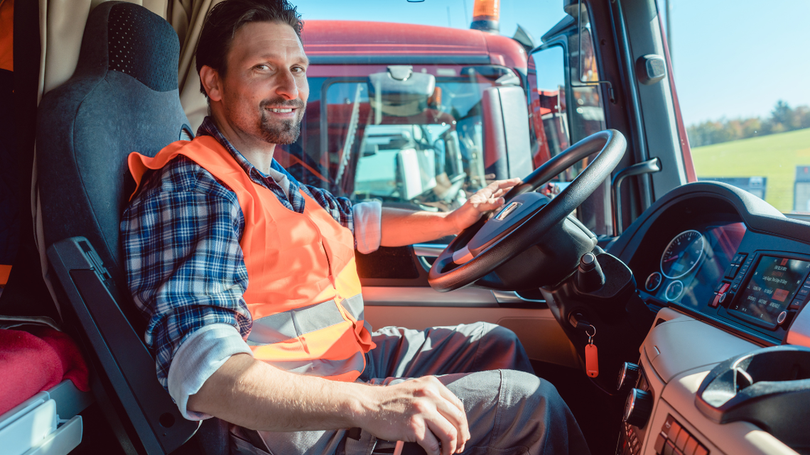 Najgorzej jest w branży transportowej. W aż 326 powiatach będzie brakowało kierowców samochodów ciężarowych.