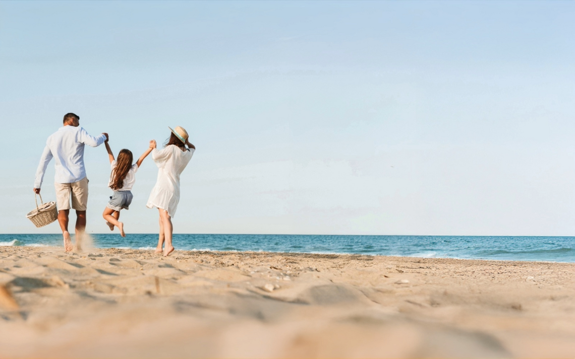 Wakacje nad morzem z dala od tłumów? Sprawdź, co oferuje Białogóra!