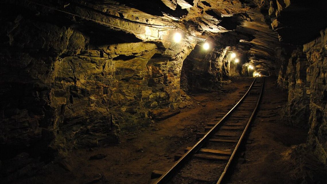 Węgiel znów zyskuje na znaczeniu. Kryzys na Bliskim Wschodzie i drogi gaz spowodowały, że świat wraca do surowca, od którego Europa odchodzi.