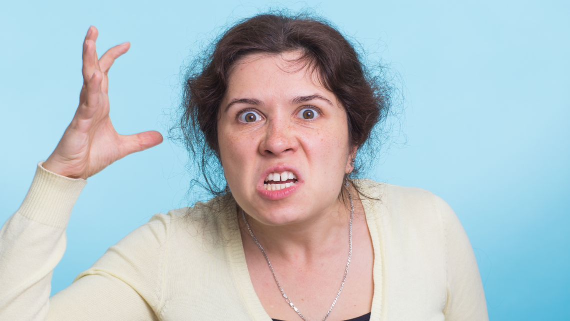 Wizyta zamieniła się w horror. Owinęła stetoskop wokół szyi lekarza i zaczęła go dusić Po ostatnim ataku w warszawskiej przychodni środowisko lekarskie mówi wprost: – Przemoc wobec nas stała się normą.