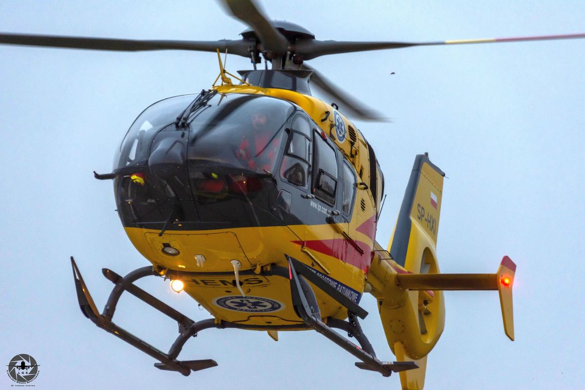 13-latka wpadła do lodowatej wody. Śmigłowcem LPR została zabrana do szpitala.