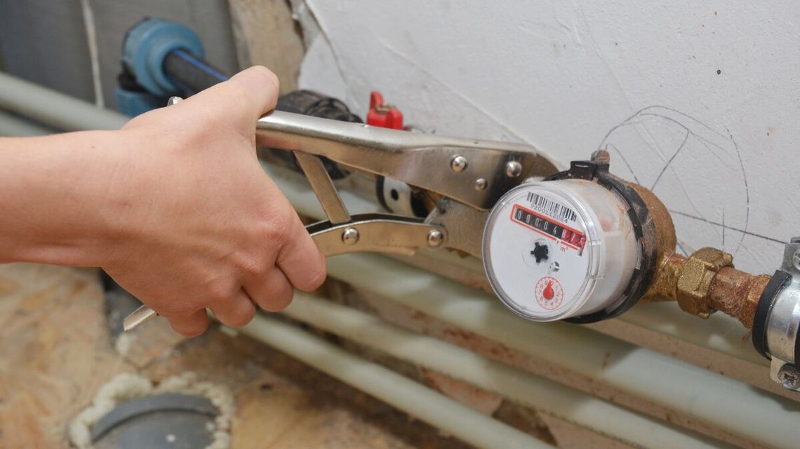 Wodomierze do wymiany. Czasu jest niewiele, a kary są dotkliwe Trwa wymiana wodomierzy. To efekt działania przepisów o efektywności energetycznej.