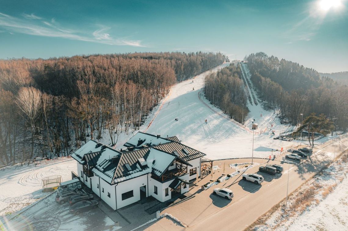 Wójt gminy Tomaszów Lubelski: "Stok Biała Góra to nasza wizytówka. Jest dla mieszkańców, a nie dla zysków" Stok Biała Góra w Justynówce w gminie Tomaszów Lubelski.