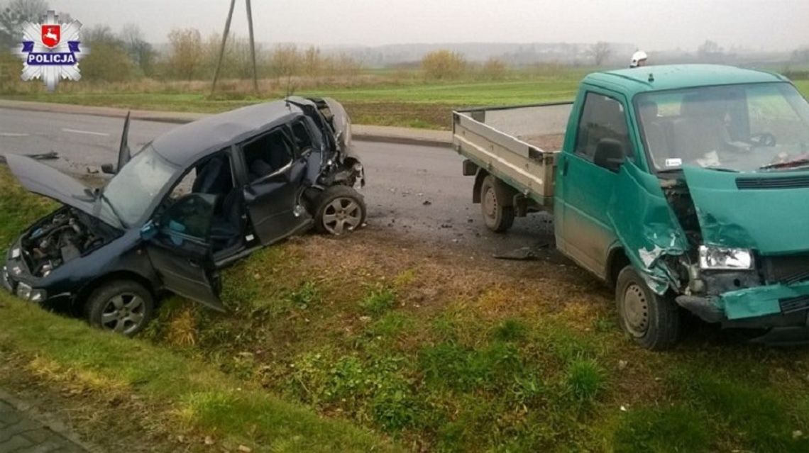 Wypadek w Mirczu. Volkswagen zderzył się z audi. Dwie osoby ranne