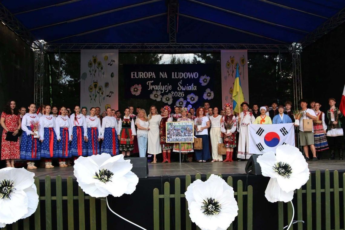 Przez dwa lipcowe wieczory na placu przed Hrubieszowskim Domem Kultury odbywała się XIX edycja festiwalu „Europa na Ludowo – Tradycje Świata”.
