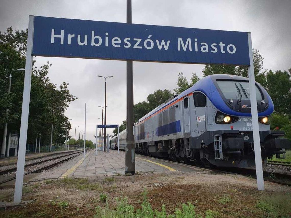 Od 2 listopada pociągi InterCity „Hetman” oraz TLK „Kasztelan” relacji Hrubieszów – Kraków pojadą zmienioną trasą, przez Leżajsk i Rzeszów.