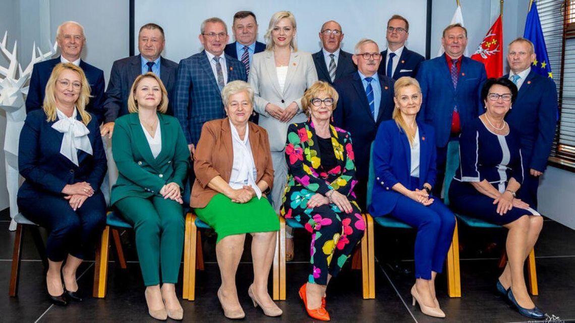 Za 8 tygodni referendum w Hrubieszowie. Czy odwołają burmistrza i Radę Miejską przed upływem kadencji? Aby odwołać obecne władze miasta Hrubieszów, w referendum musi za tym zagłosować co najmniej połowa plus jeden glos z 3 772 głosujacych w referendum.